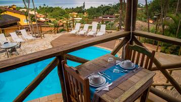 Café da manhã com buffet grátis todos os dias