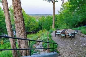 Outdoor dining - Dragonwood Retreat for Family and Friends (Parkman)