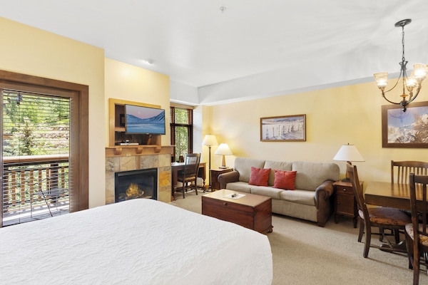 Studio with Queen Bed & Sleeper Sofa