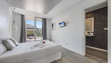 3 chambres, coffres-forts dans les chambres, fer et planche Ă  repasser