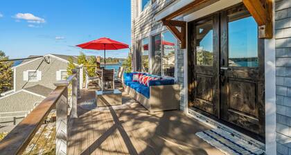 Steamboat Landing Cottage: Water Views