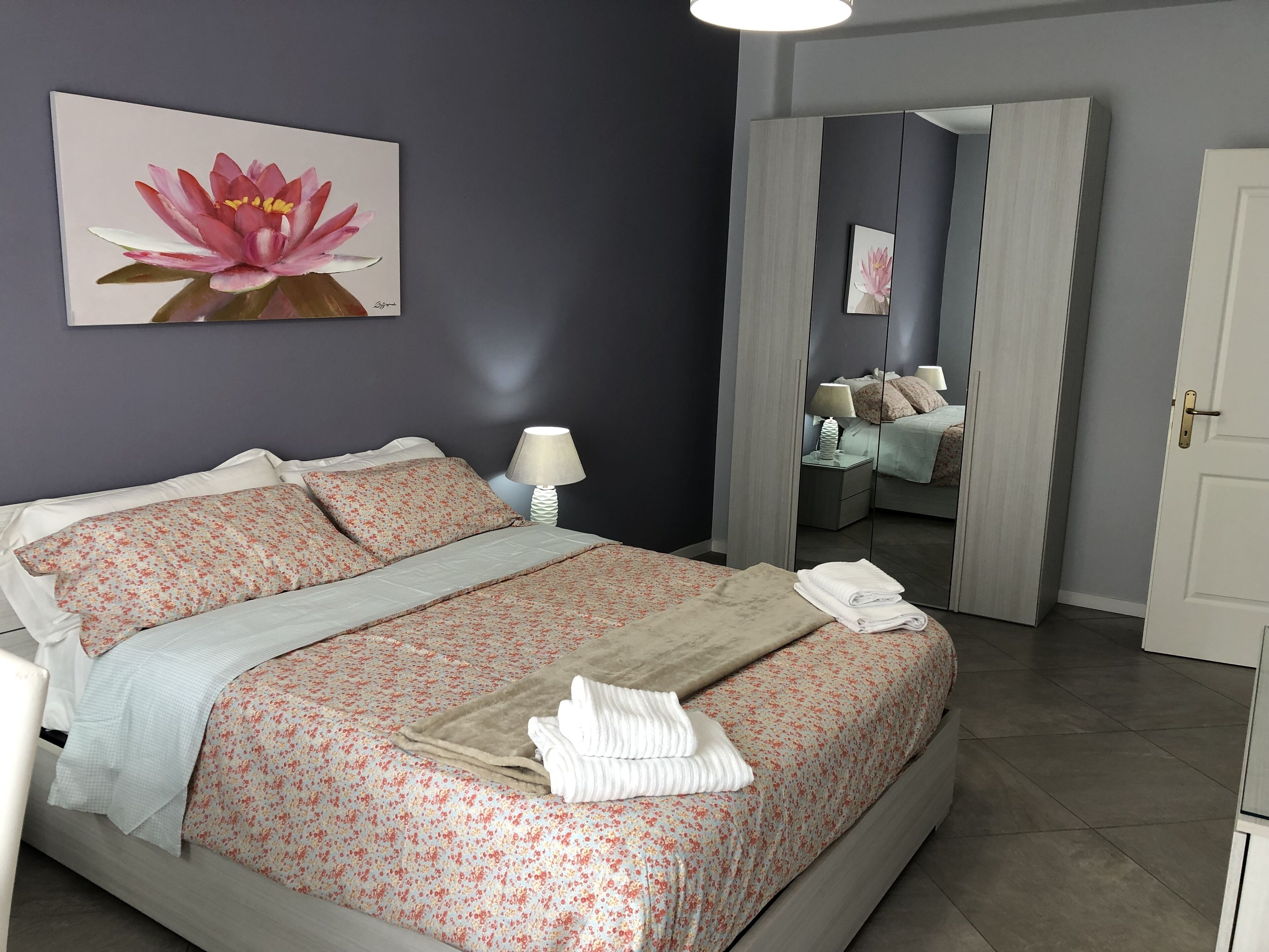 2 chambres, fer et planche à repasser, Wi-Fi gratuit, draps fournis