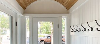 Stylish 2-bedroom Home in Downtown Vancouver