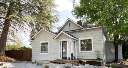 Stylish 2-bedroom Home in Downtown Vancouver