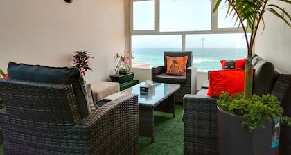 Luxurious 300 m2 apartment with sea view and Almadies terrace