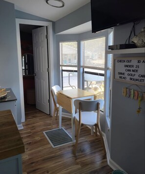 Dining - Ocean Lakes,2 bedroom,1 bath,pet friendly with a complimentary golf cart (Myrtle Beach)