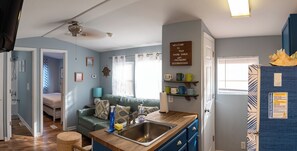 Interior - Ocean Lakes,2 bedroom,1 bath,pet friendly with a complimentary golf cart (Myrtle Beach)