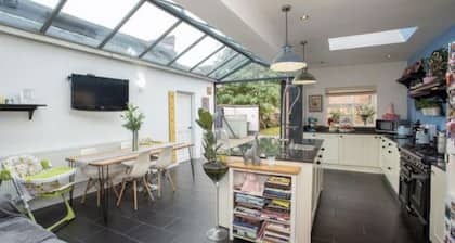 Beautiful, Character property in a fantastic central location