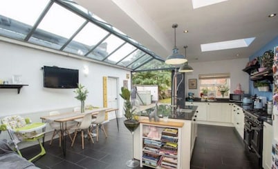 Beautiful, Character property in a fantastic central location