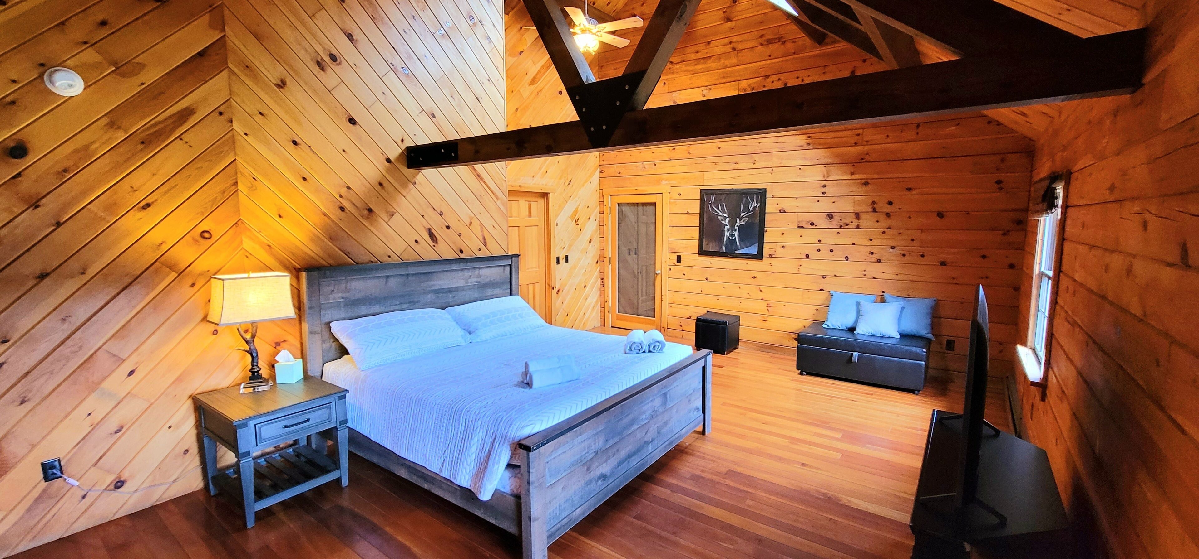 6 chambres, bureau, fer et planche à repasser, lit parapluie