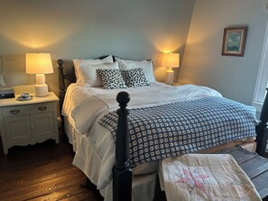 5 bedrooms, desk, iron/ironing board, free WiFi