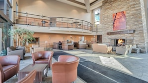 Lobby - Updated, Newly furnished condo near Resorts, Bus route and Main Street (Park City)