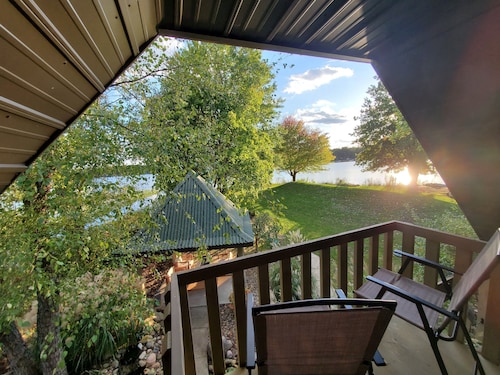 Tip of the Peninsula Lake House Retreat