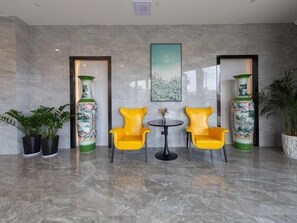 Lobby - Greentree Inn Zhejiang Jiaxing Honghe Town Business Hotel (Jiaxing)