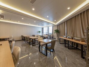 Dining - Greentree Inn Zhejiang Jiaxing Honghe Town Business Hotel (Jiaxing)
