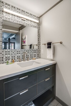 مجففات شعر، مناشف