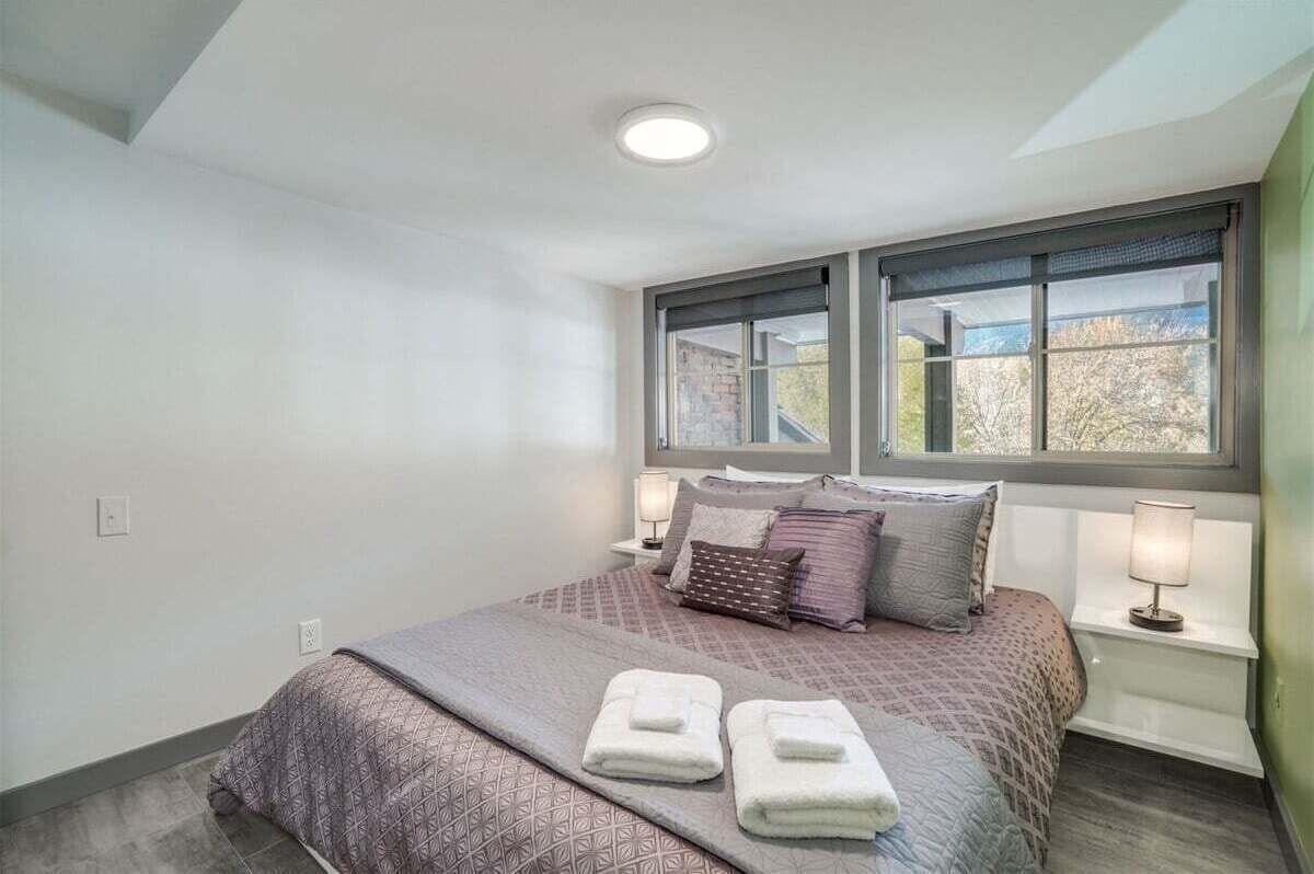 2 dormitorios, tabla de planchar con plancha, wifi gratis y ropa de cama