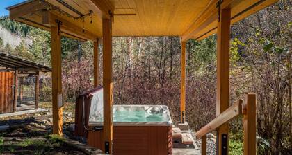 Spectacular, Secluded Setting Just Minutes from Downtown Charm