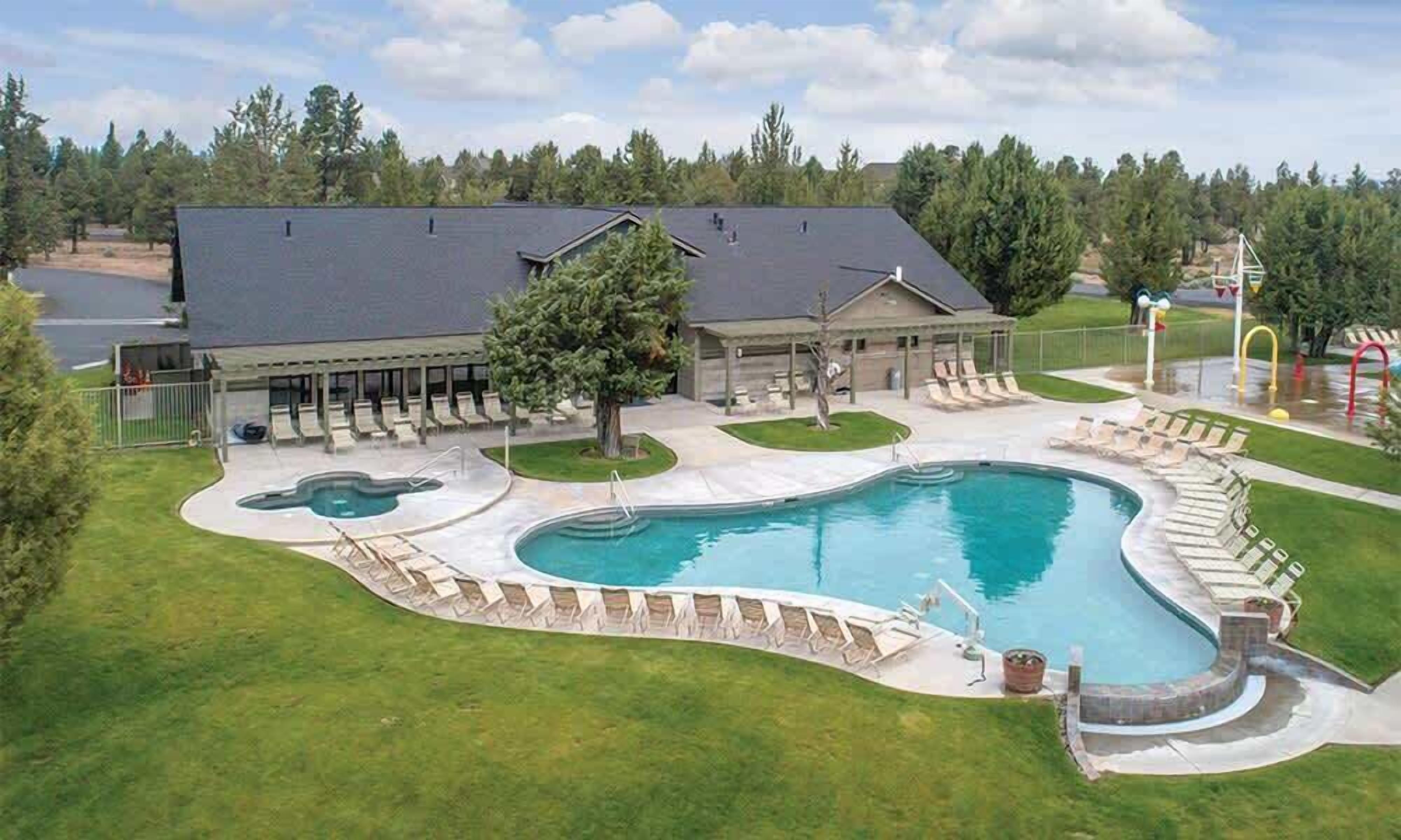 Piscina interna, piscina aquecida