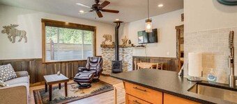 The Bear Den - Quaint Retreat Close To Town