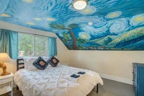 3 bedrooms, iron/ironing board, free WiFi, bed sheets