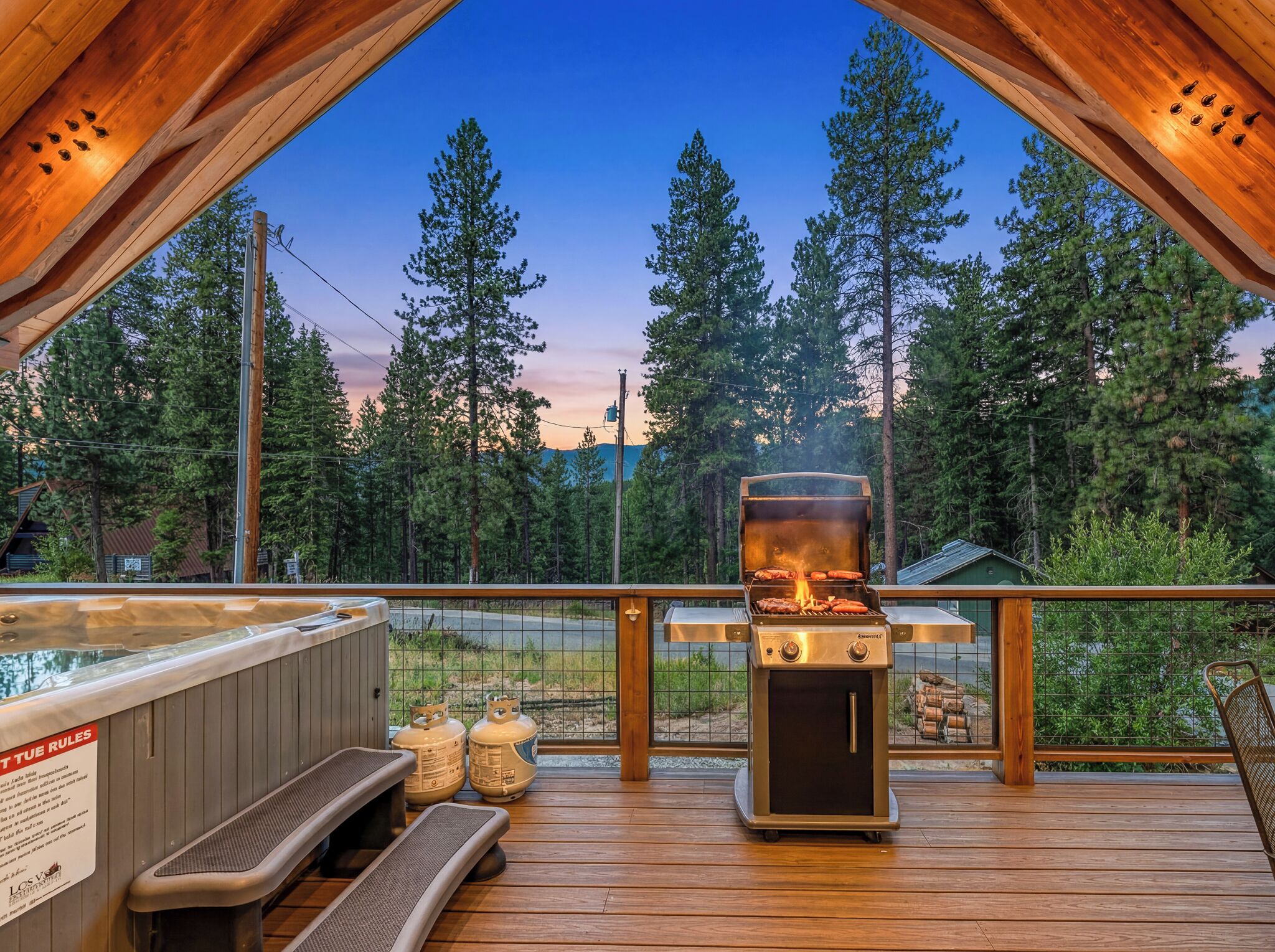 Outdoor spa tub