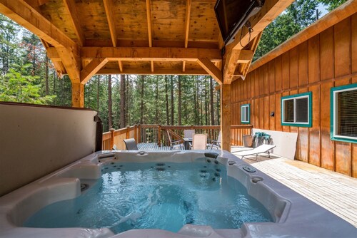 Base Camp Lodge - First-Rate Adventure Base