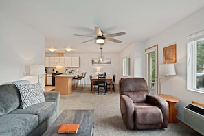 Smart TV, fireplace, DVD player