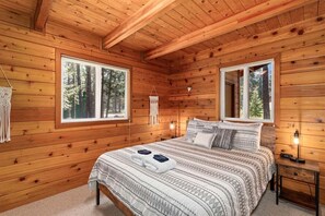 2 chambres, fer et planche à repasser, lit parapluie, Wi-Fi gratuit