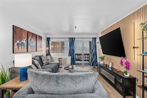 Smart TV, fireplace - Wolfgang Downtown Suites, #34 (Leavenworth)