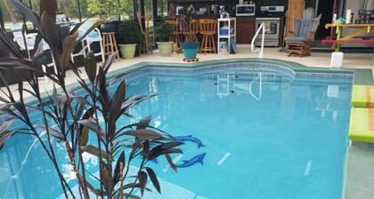 RV Executive Home I - In Tranquil Setting, Indoor - In-ground Pool