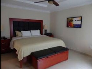 1 bedroom, in-room safe, free WiFi