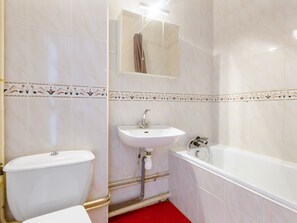 Bathtub, hair dryer, towels - Studio Croskey - Welkeys (Biarritz)