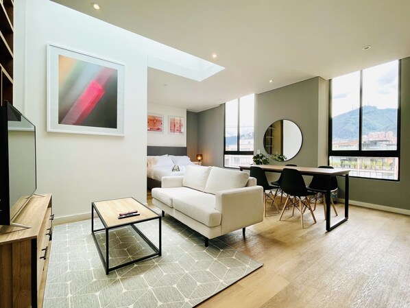 Estudio (807) | Zona de estar | Una Smart TV, Netflix, servicios de streaming