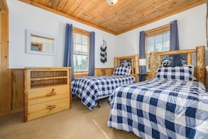 2 chambres, fer et planche à repasser, lit parapluie, Wi-Fi gratuit