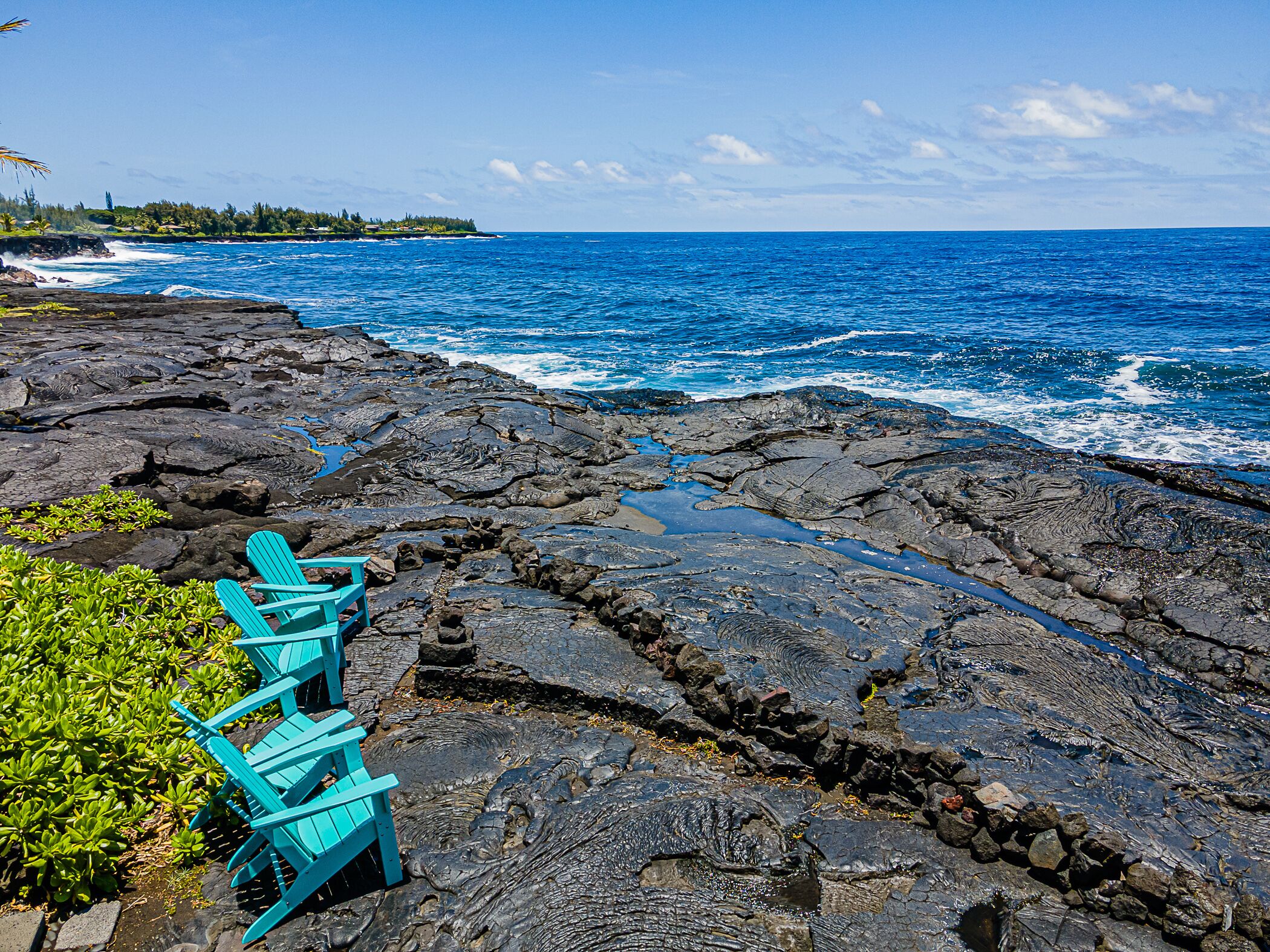 Plage, chaises longues, serviettes de plage