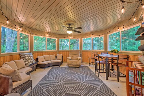 Peaceful Forest Retreat by Mt. Baker Slopes!