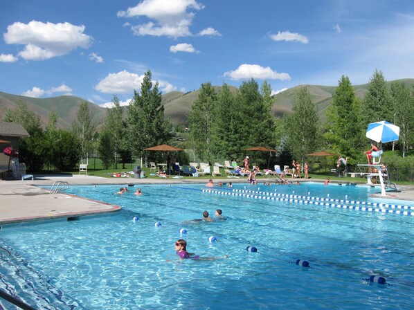 Outdoor pool, a heated pool