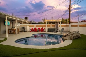 A heated pool - South of Old Town - Heated Pool / Fire Pit / Hot Tub (Tempe)