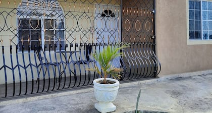 It is approximately 2 mins away from the police station, which is located on the main entrance to the community. It is approximately 5 mins from the fire station and other historical sites in the downtown area of Montego Bay. Some of these sites includ...
