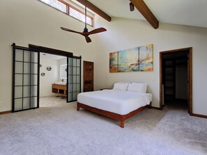 6 bedrooms, desk, iron/ironing board, travel cot - Pinestone Retreat - Hot Tub, Pool, Sauna, Game Room, & Great Location! (Marietta)