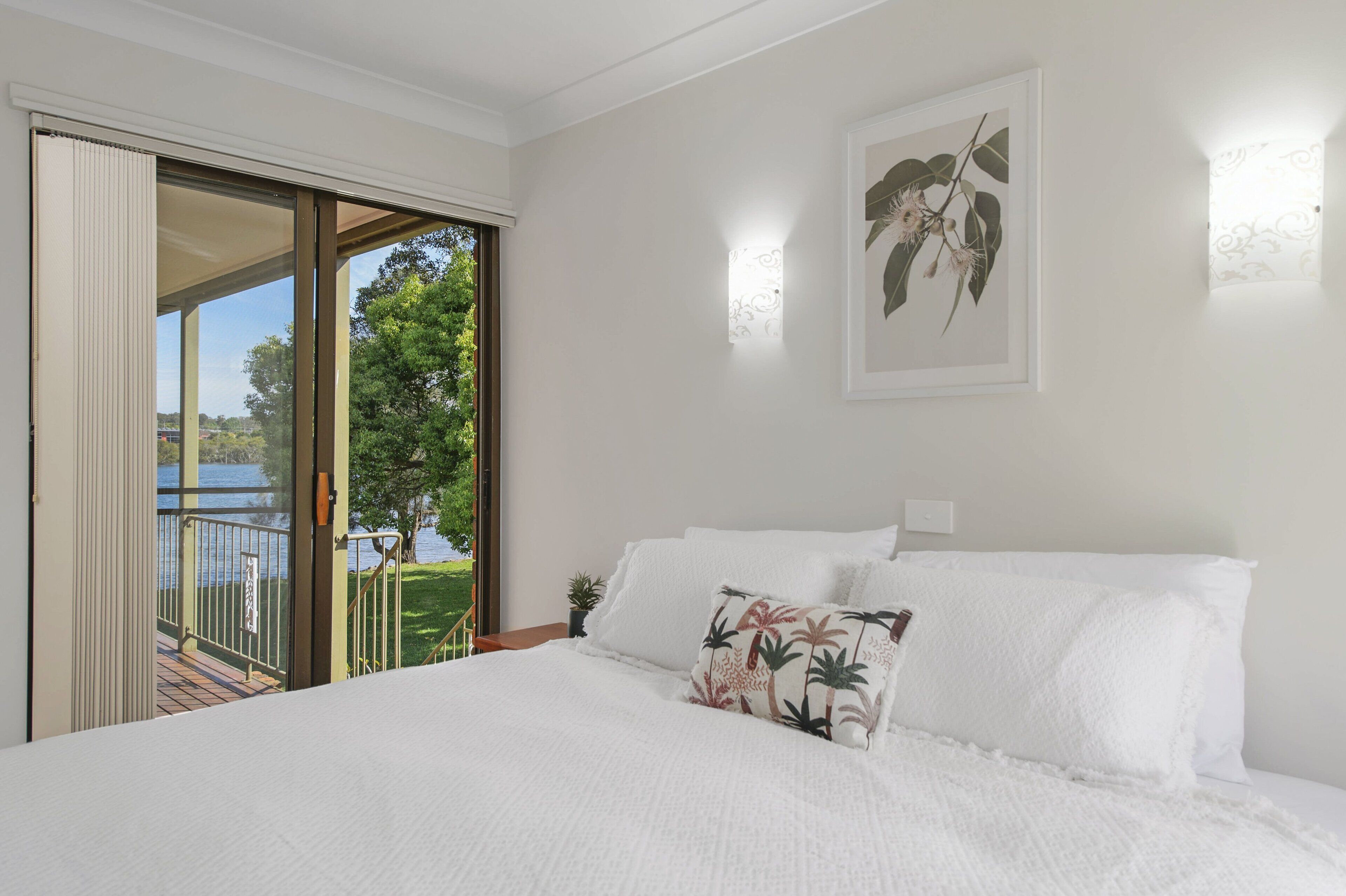 3 室のベッドルーム、アイロン / アイロン台、インターネット