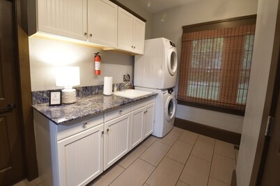 Lakeview Retreat Destination