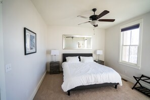 3 chambres, lit parapluie, Wi-Fi gratuit, draps fournis