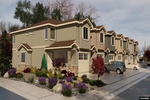 Exterior - 30Min To Lake Tahoe 3BD Private Retreat Parking WiFi Downtown Carson City (Carson City)