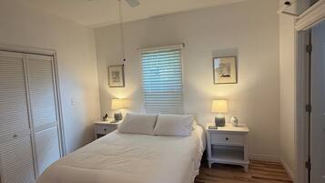 2 bedrooms, desk, iron/ironing board, free WiFi