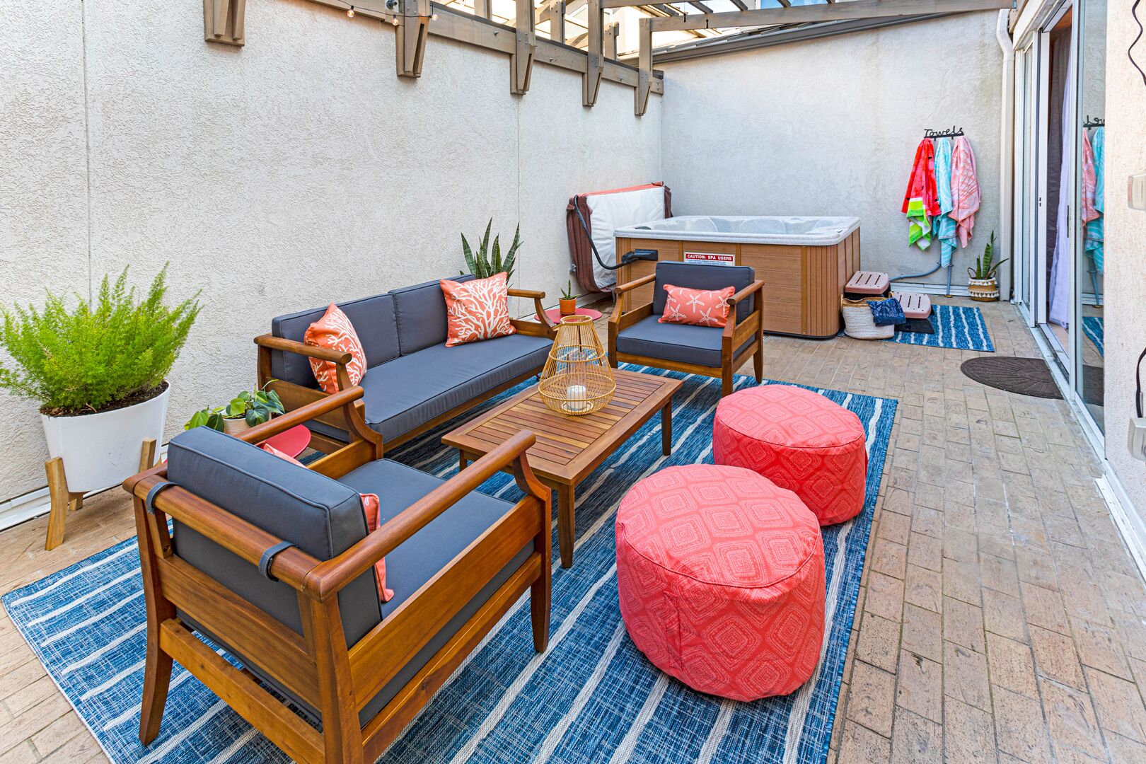Secluded Retreat with heated pool and private hot tub that is steps to the ocean!