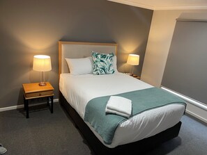 4 多间卧室、办公 桌、熨斗/熨衣板、免费 WiFi