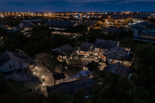 The Moment Hotel Yilan by Lakeshore