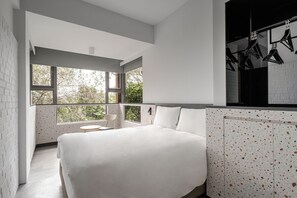 Down comforters, minibar, blackout drapes, free WiFi